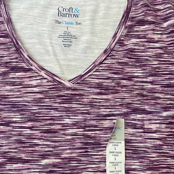 NWT Heather Purple V-neck Classic Tee Croft Barrow - Picture 2 of 3